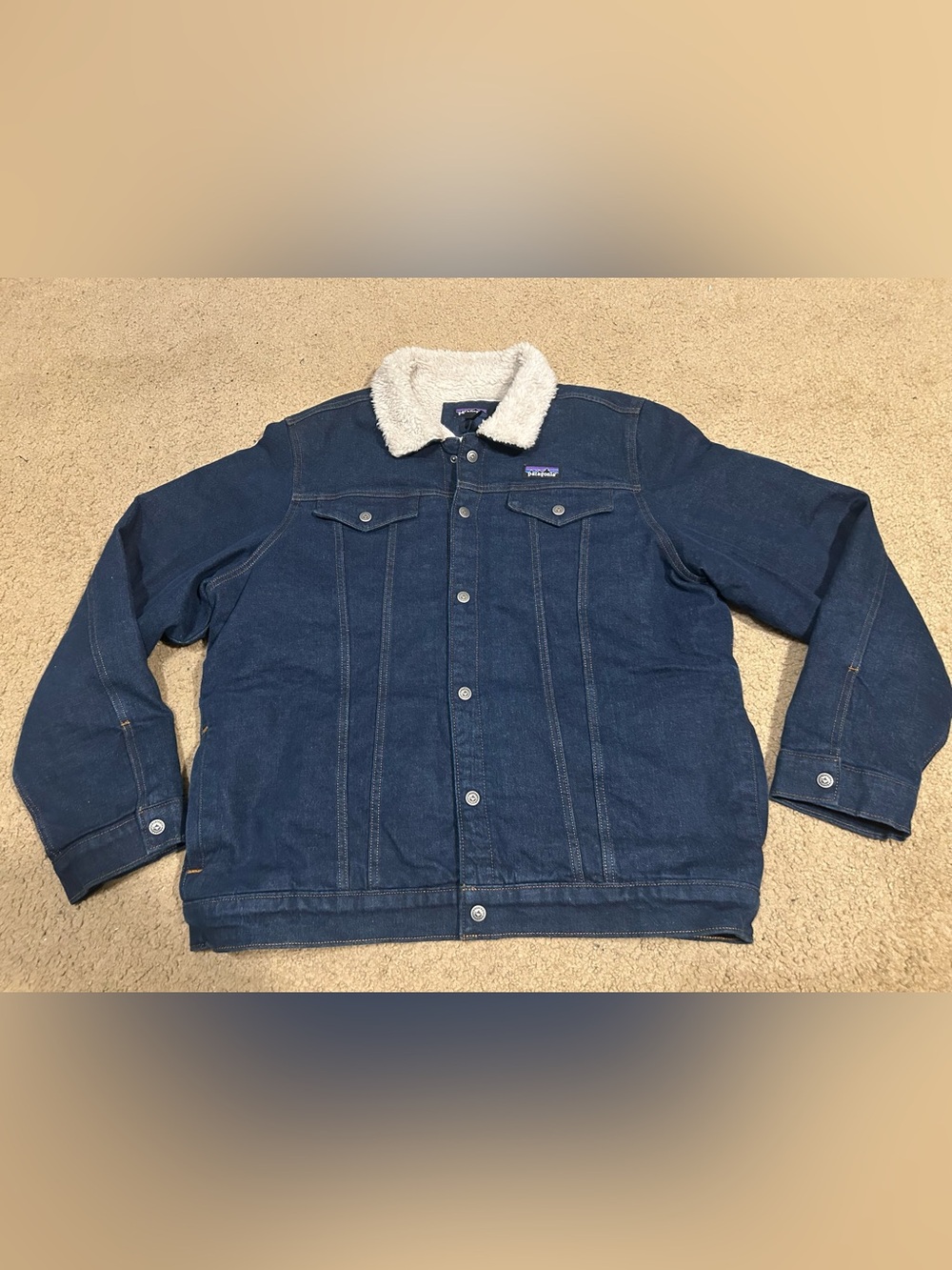 Patagonia Dark Blue Denim Jacket with Cream Sherpa Collar size XL NWOT